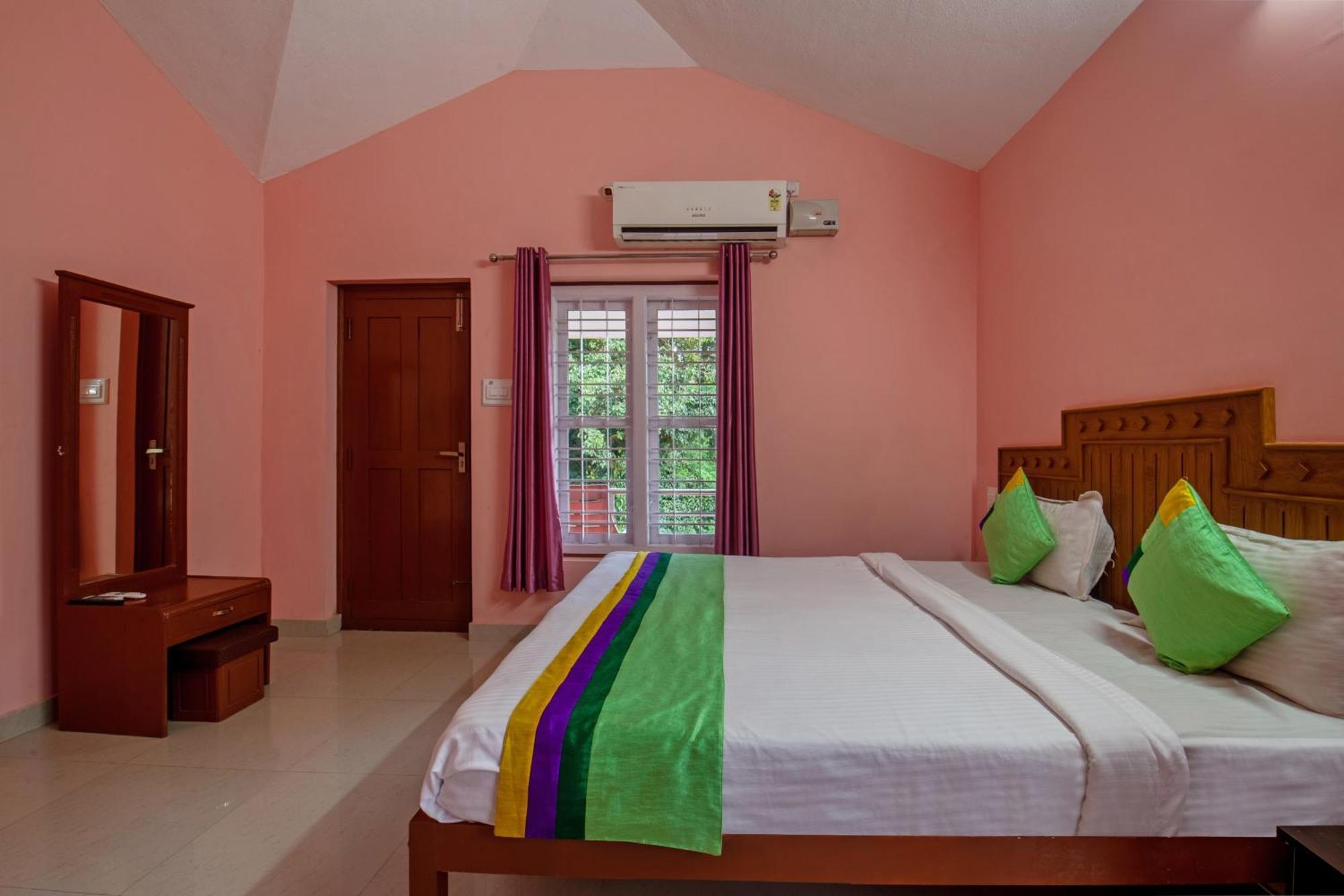 Treebo Yajna Comforts KODAGU Extérieur photo